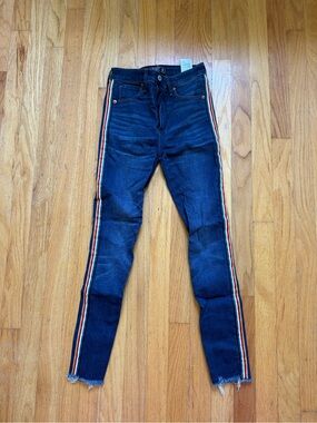 Abercrombie & Fitch Dark Blue High-Rise Ankle Jeans